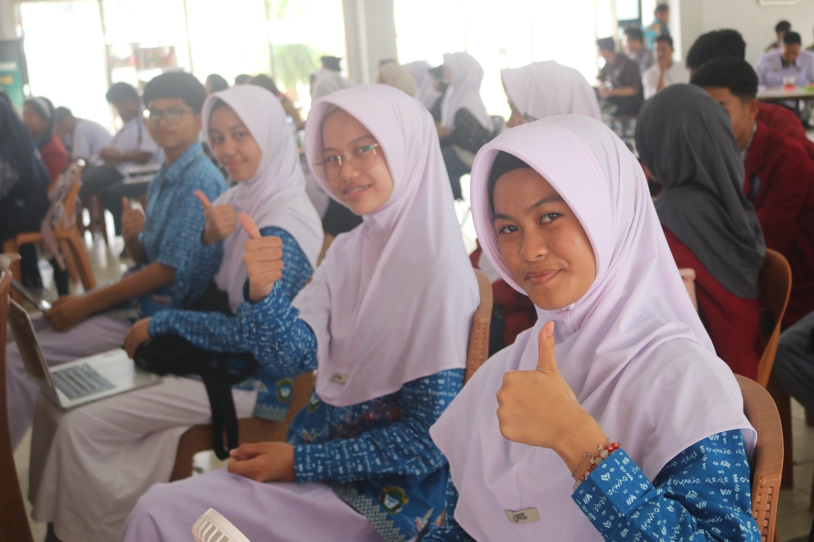 Pelajar Parepare Adu Kemampuan Bahasa Inggris di English Competition 2026 ESA UMS Rappang