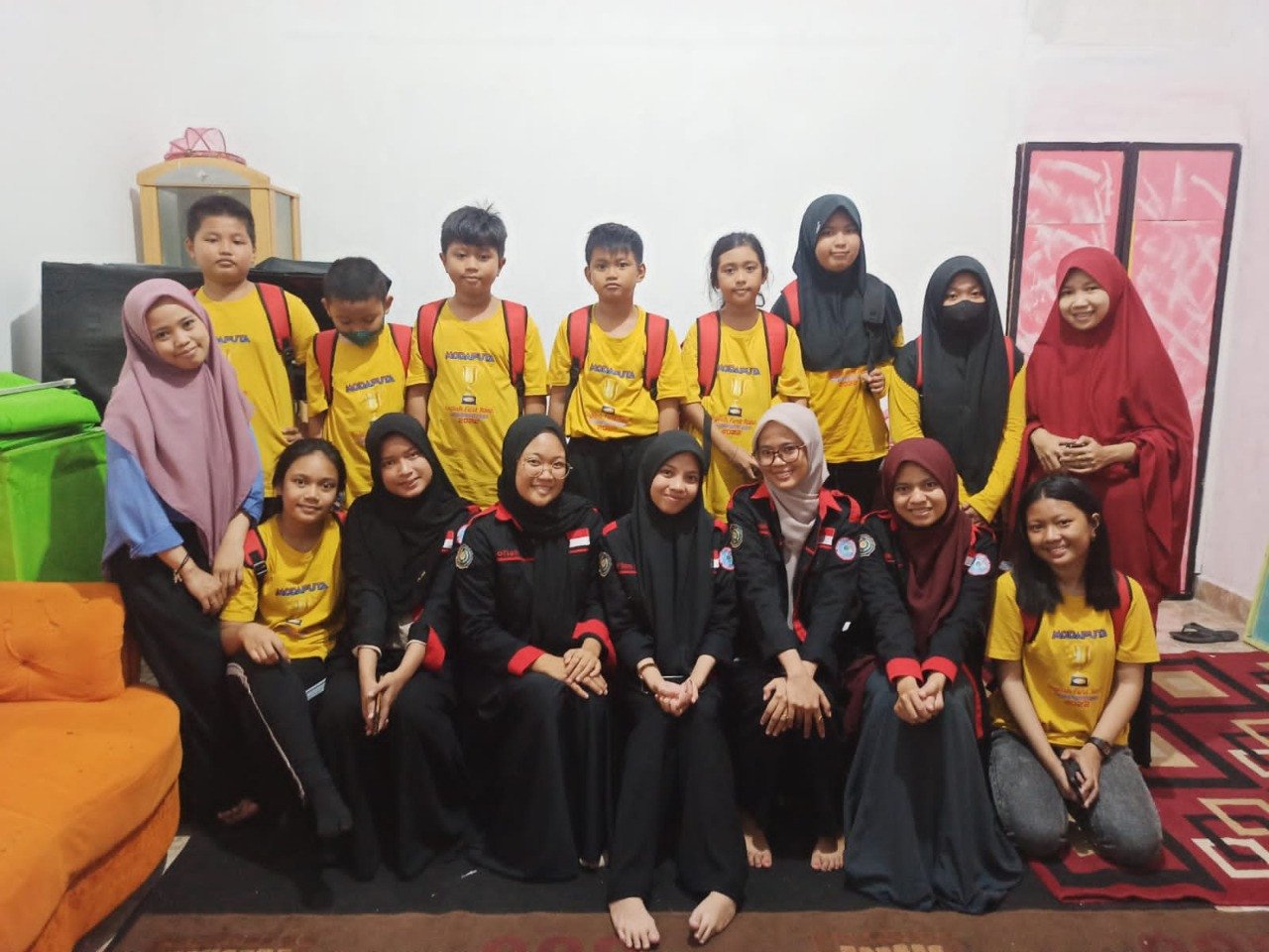 ENGLISH NIGHT ESA bersama Rumah Belajar MODAPUTA