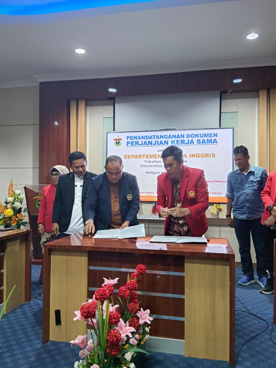 Kerjasama Departemen Sastra Inggris UNHAS dan Prodi Pendidikan Bahasa Inggris UMS Rappang